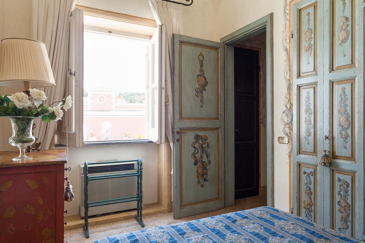 Casa Raiola By Caprirooms מראה חיצוני תמונה
